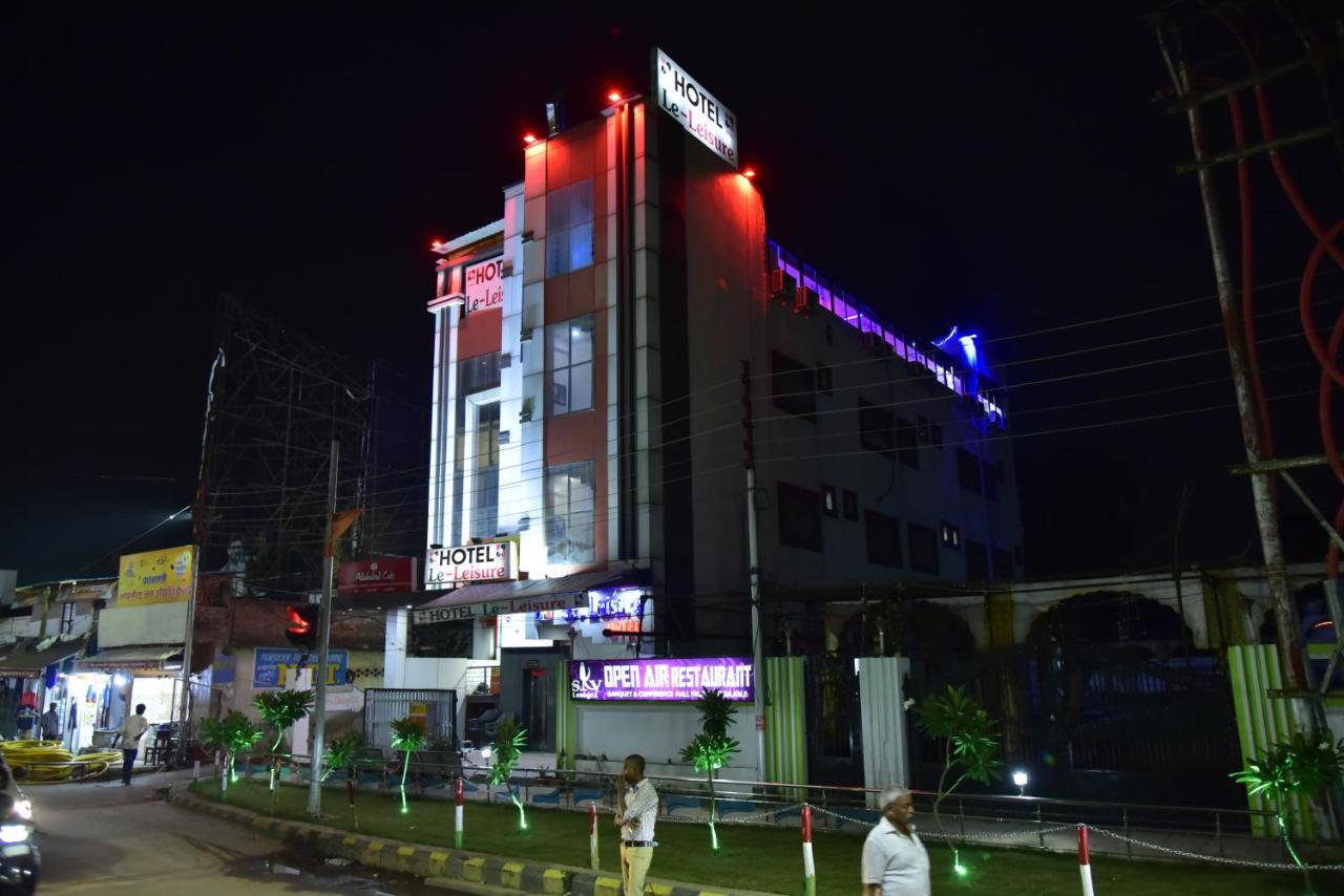 Le Leisure Hotel Allāhābād Junction Buitenkant foto