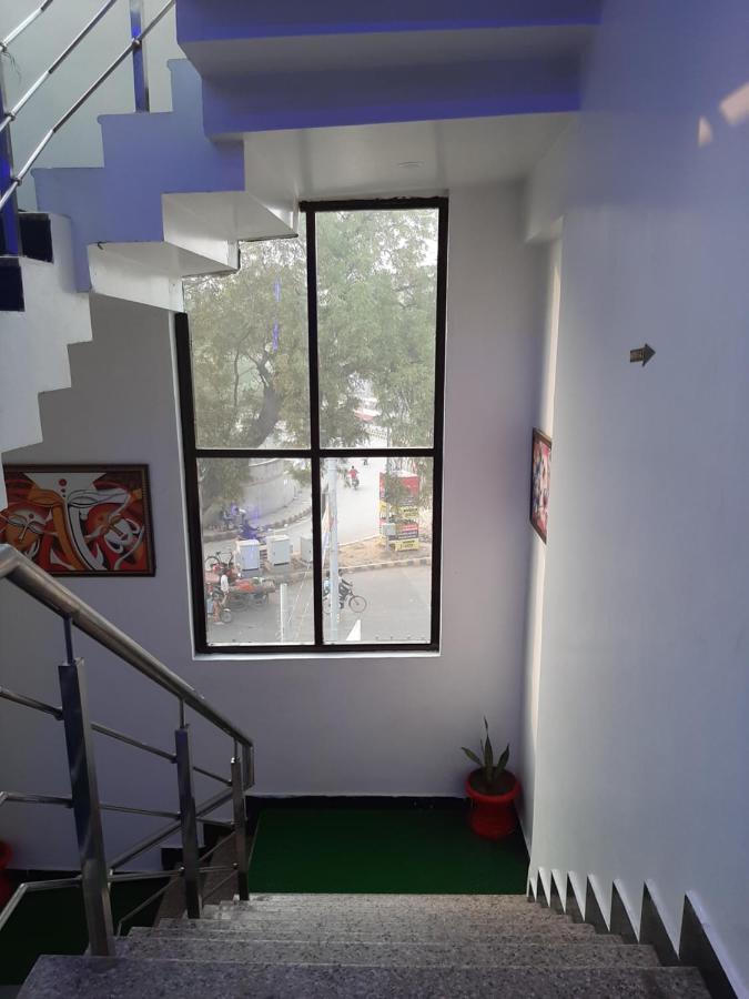 Le Leisure Hotel Allāhābād Junction Buitenkant foto